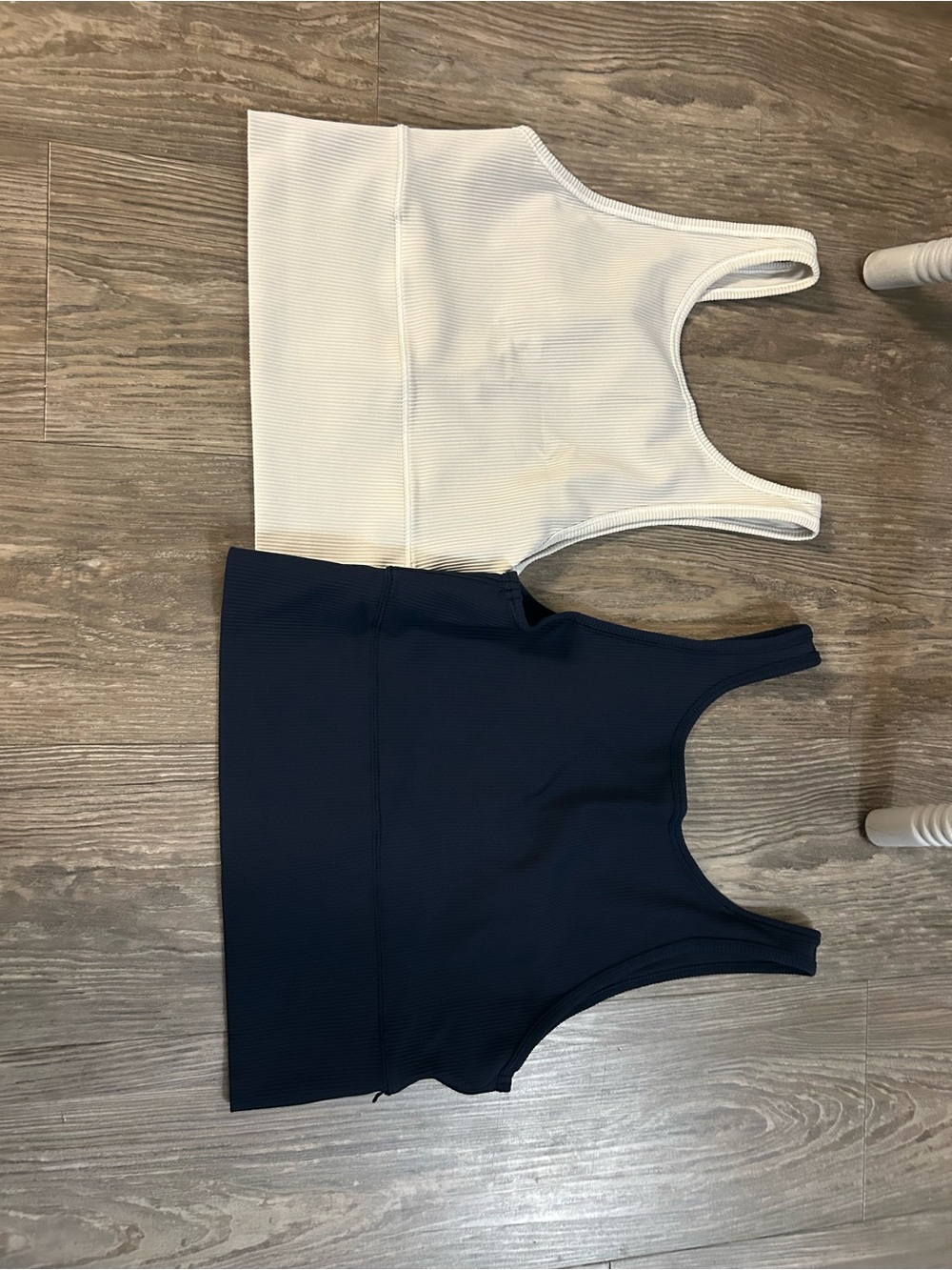 Lululemon Women’s Ribbed Tank Crop Top - White & Navy